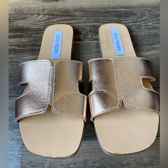 Steve Madden Women's Metallic Slide Sandals Size 6 - Picture 3 of 5
